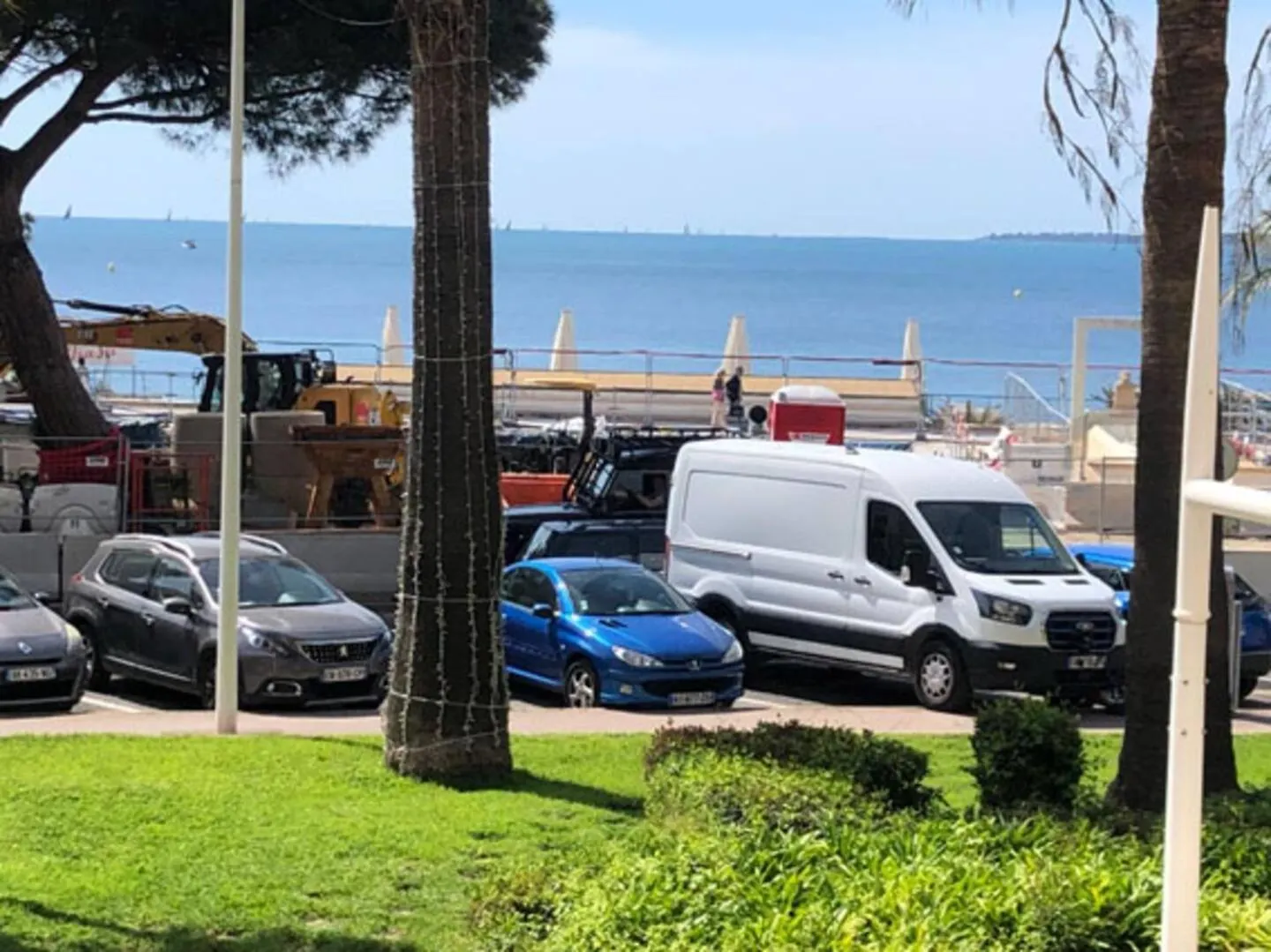 Stunning Seaview By The Beach Juan Les Pins 1 Br Antibes Apartment